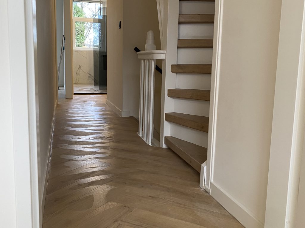Gerenoveerde woonkamer na complete totaalrenovatie