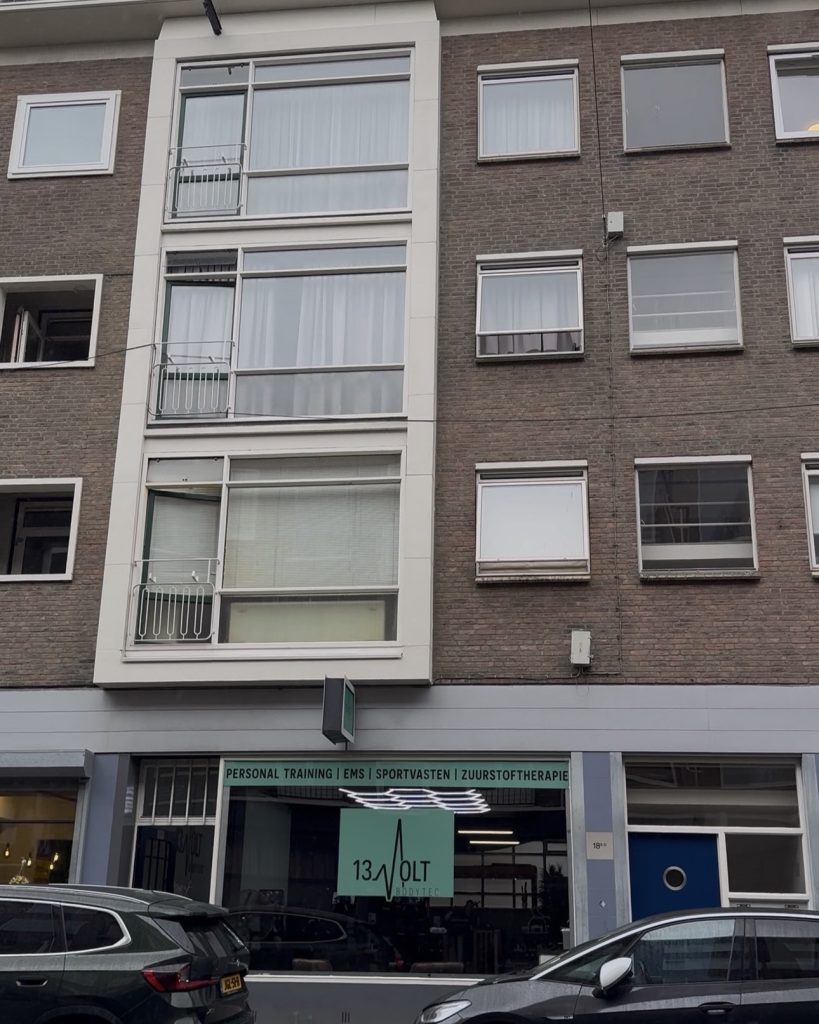 Gebouw in het centrum van Rotterdam waar Caliskan Bouw vier standleidingen heeft vervangen